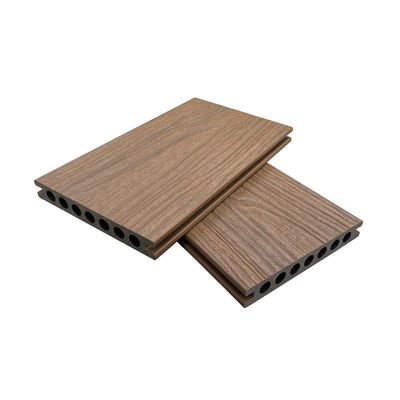 Trwałość premium dla WPC COEXTRUSIZE Mieszka