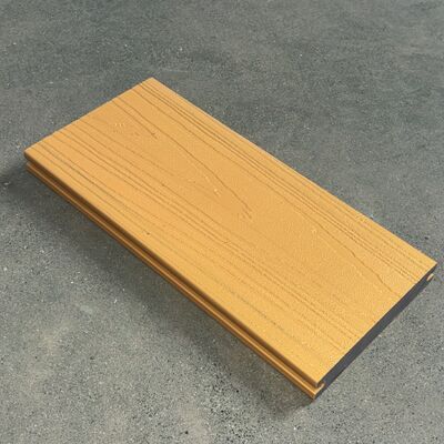 METALICZNE PANELE WPC Z LUKSUSOWĄ PATYNĄ ZŁOTYM BŁYSZCZĄCYM TARASEM