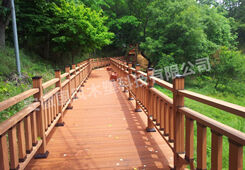 Zakryty płot kompozytowy 200 * 200 mm słupek ogrodzeniowy WPC z recyklingu