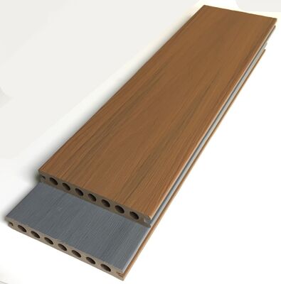 Bezpłatna próbka Antypoślizgowa wodoodporna, odporna na promieniowanie UV kolor drewna tekowego 140*23mm Kompozytowa podłoga tarasowa Zewnętrzna koekstruzja Wpc Decking